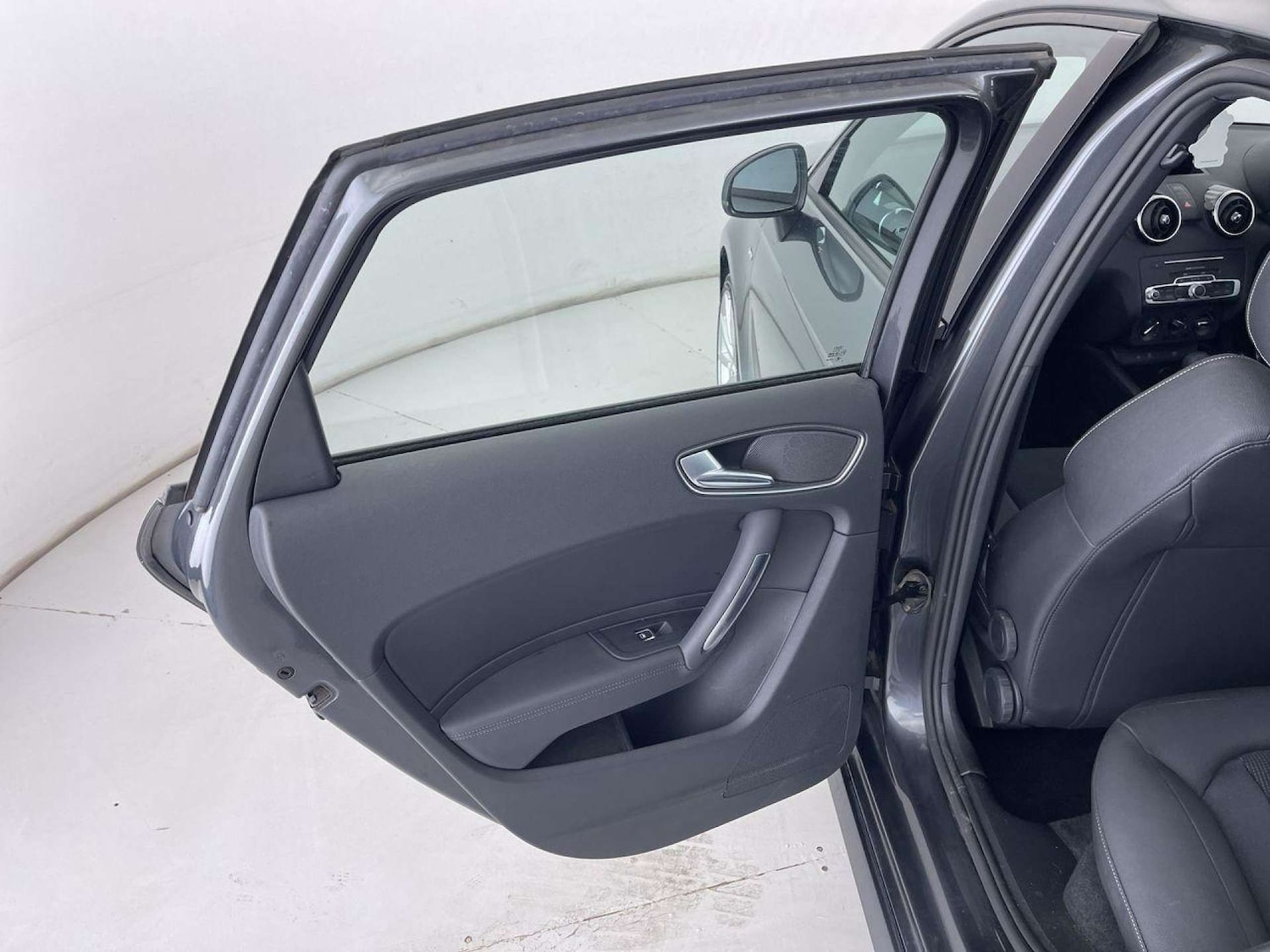 Vehicle 28