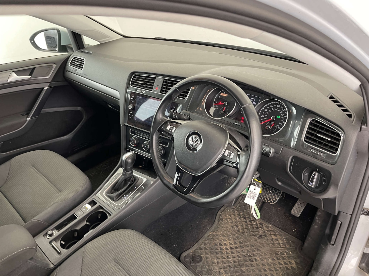 Used Volkswagen Golf 2017 for sale - 76507221: Photo 11