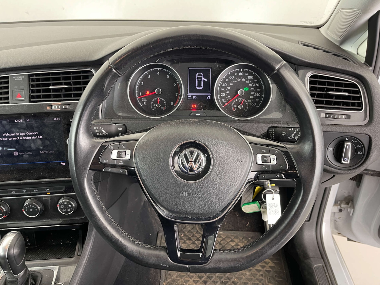 Used Volkswagen Golf 2017 for sale - 76507221: Photo 12