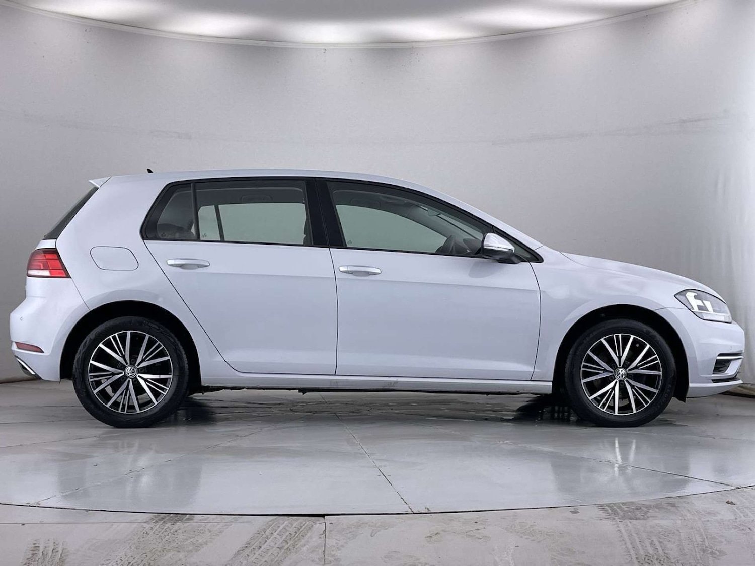 Used Volkswagen Golf 2017 for sale - 76507221: Photo 15