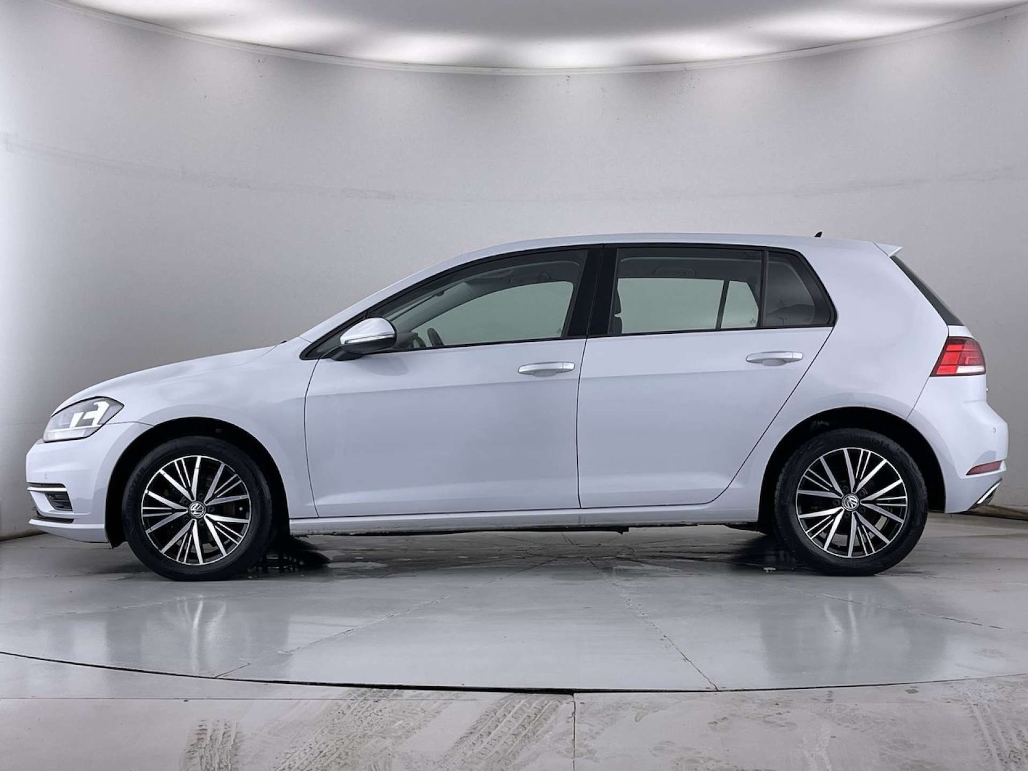 Used Volkswagen Golf 2017 for sale - 76507221: Photo 16