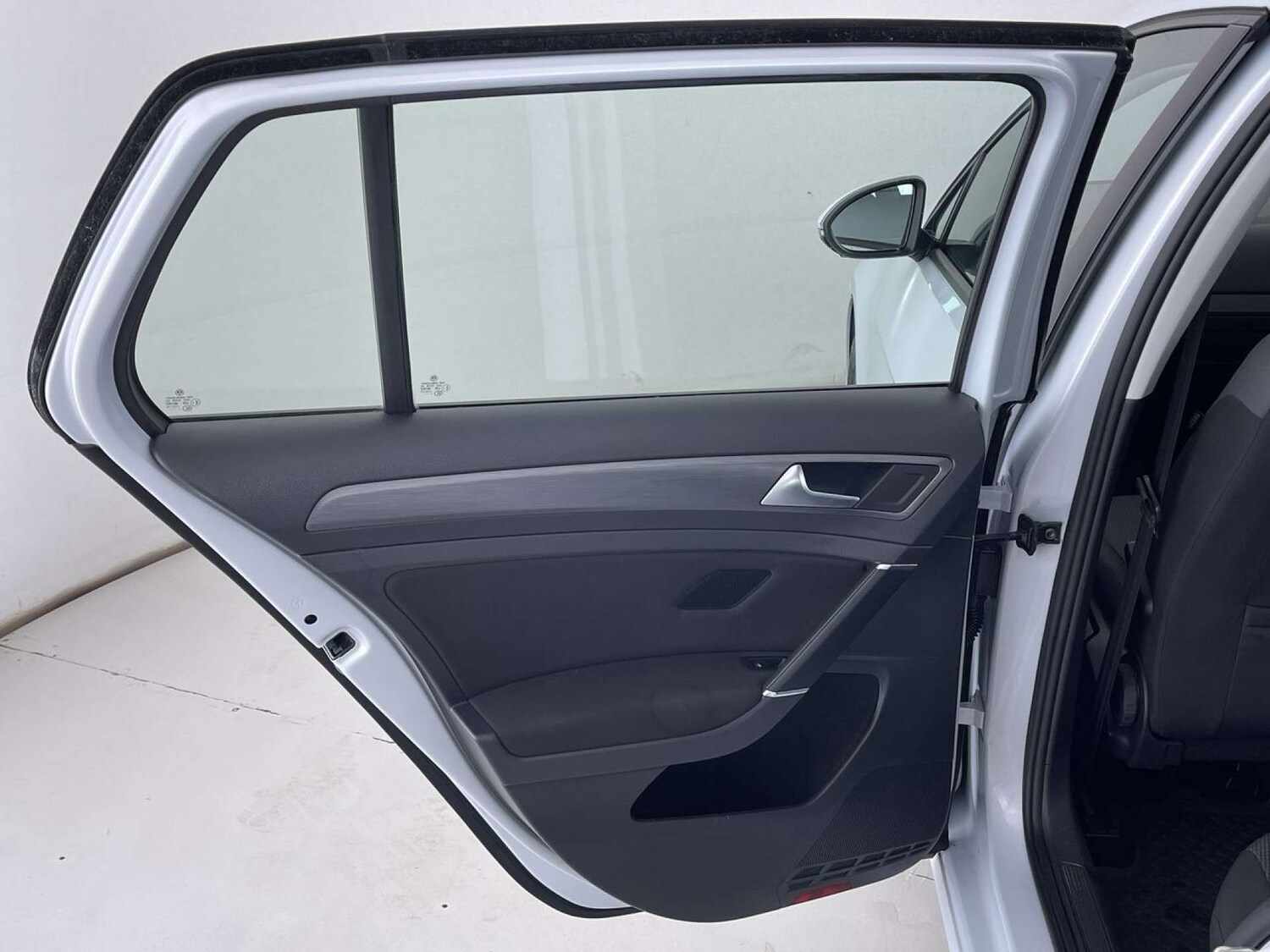 Used Volkswagen Golf 2017 for sale - 76507221: Photo 28