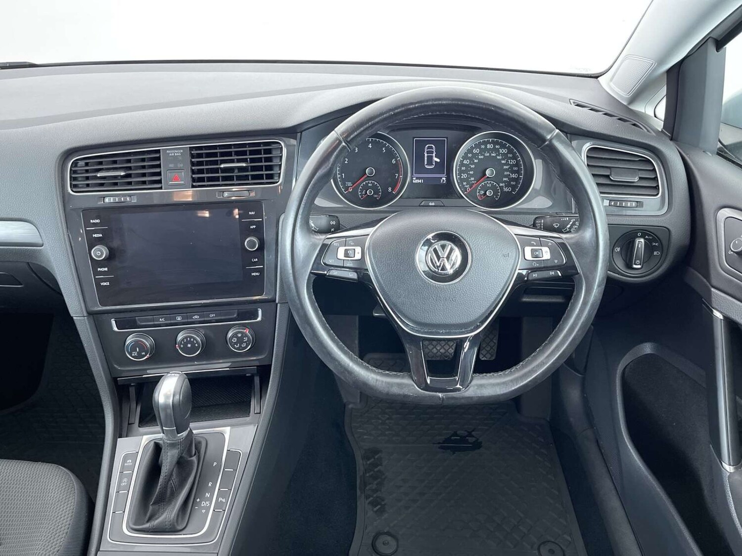 Used Volkswagen Golf 2017 for sale - 76507221: Photo 35