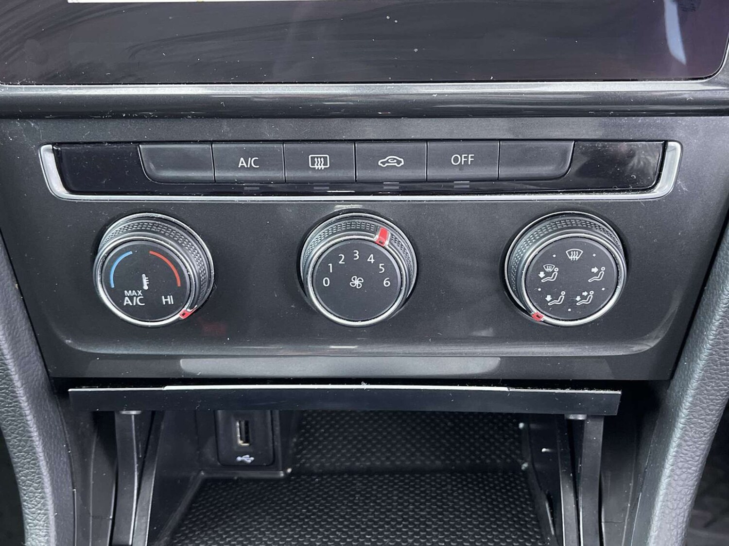 Used Volkswagen Golf 2017 for sale - 76507221: Photo 44