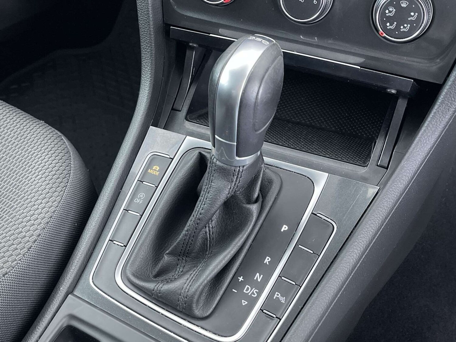 Used Volkswagen Golf 2017 for sale - 76507221: Photo 47