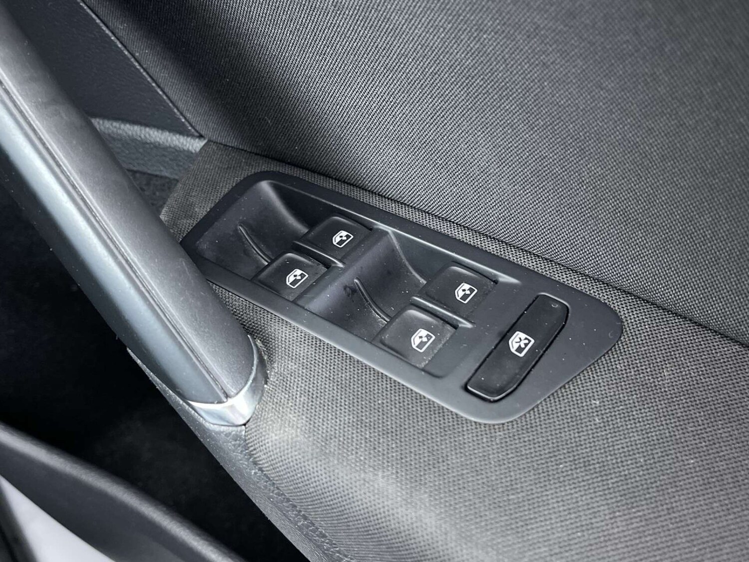 Used Volkswagen Golf 2017 for sale - 76507221: Photo 50