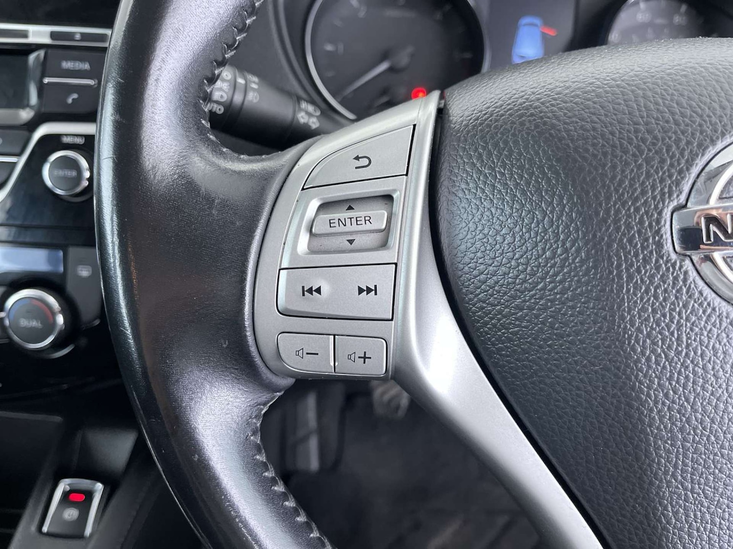 Used Nissan Qashqai 2016 for sale - 76280371: Photo 48