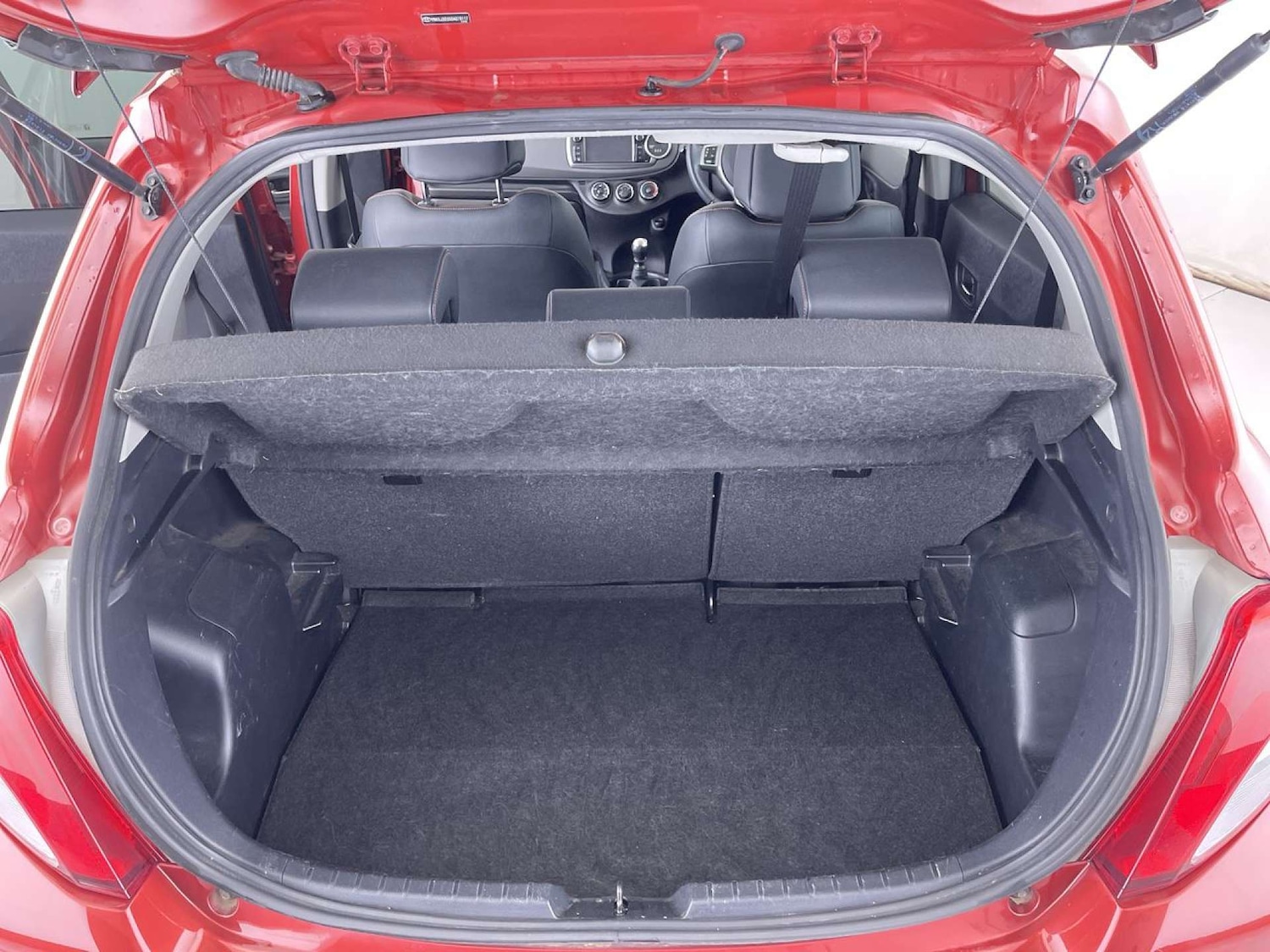 Used Toyota Yaris 2012 for sale - 76100792: Photo 10