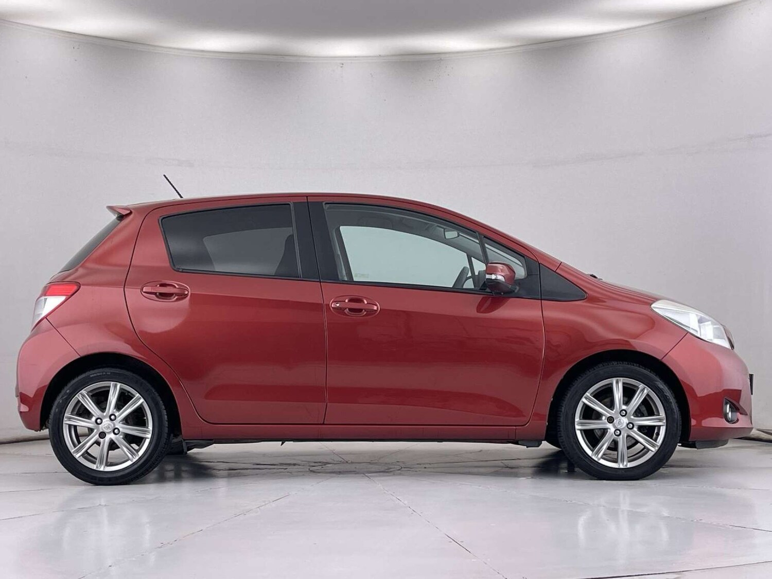 Used Toyota Yaris 2012 for sale - 76100792: Photo 15