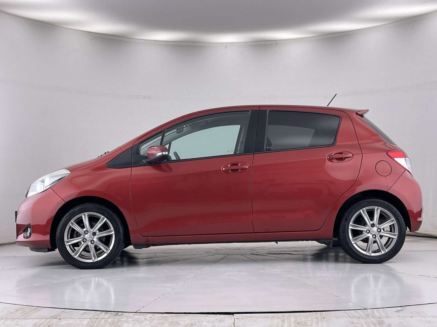 Used Toyota Yaris 2012 for sale - 76100792: Photo 16