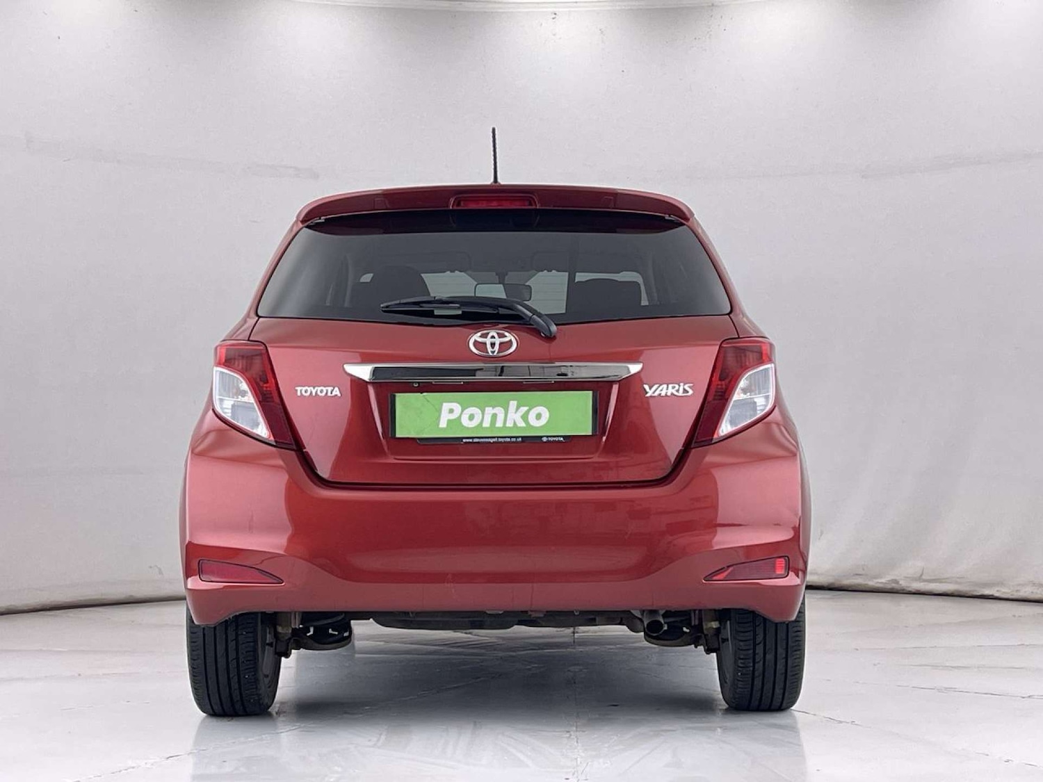 Used Toyota Yaris 2012 for sale - 76100792: Photo 17