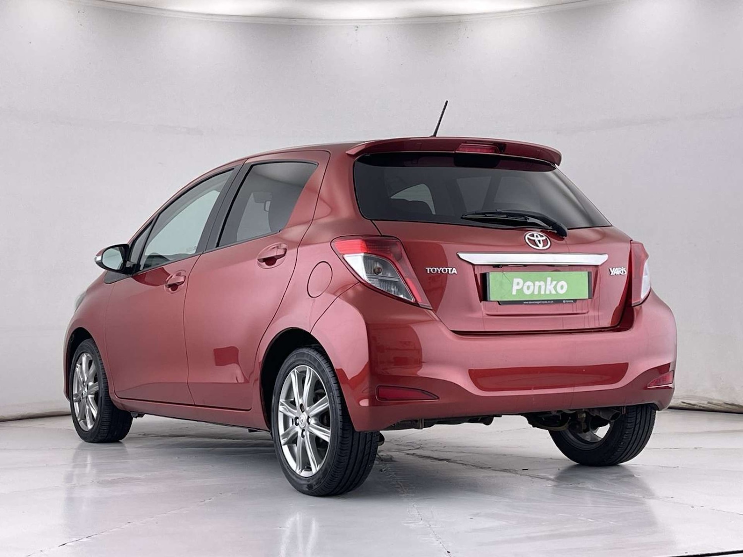 Used Toyota Yaris 2012 for sale - 76100792: Photo 3