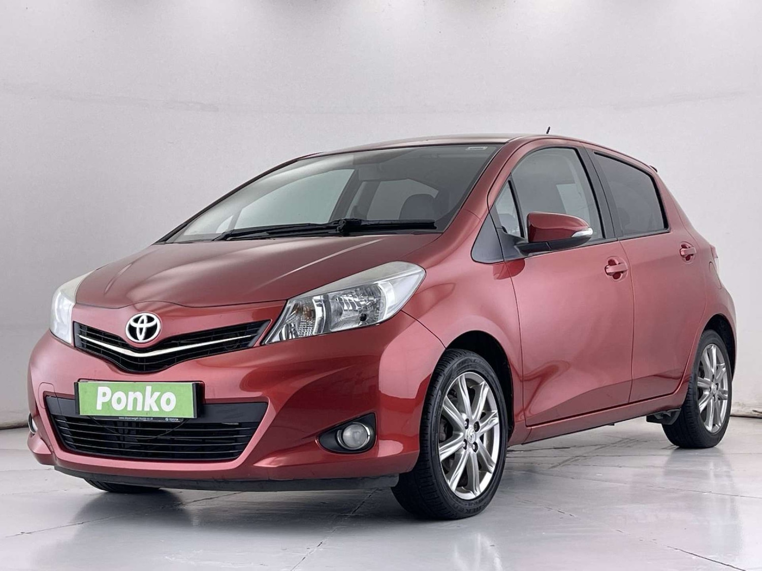 Used Toyota Yaris 2012 for sale - 76100792: Photo 4
