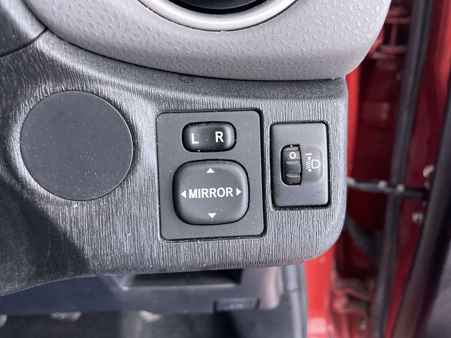 Used Toyota Yaris 2012 for sale - 76100792: Photo 54