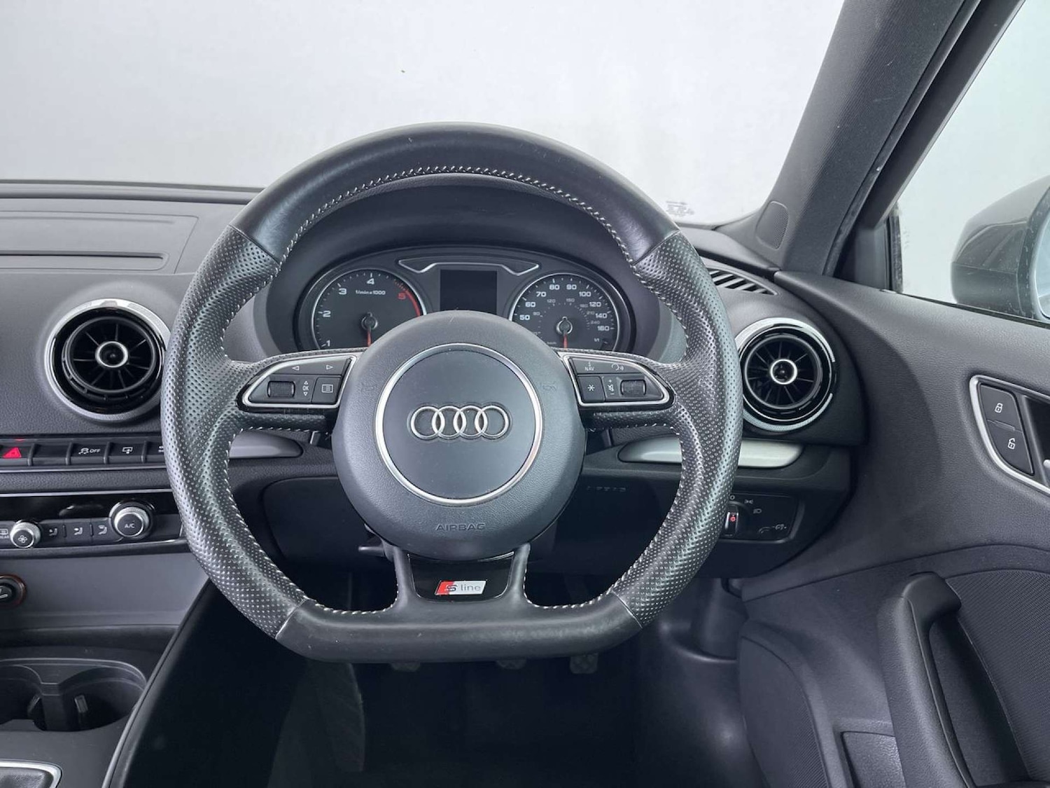 Used Audi A3 2015 for sale - 76481415: Photo 34
