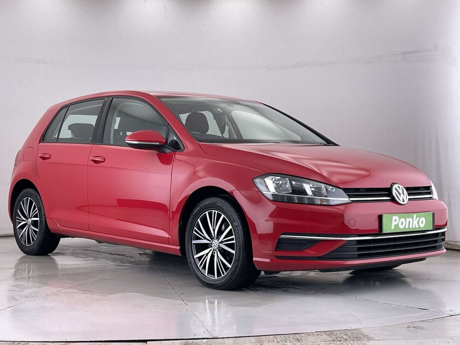 Used Volkswagen Golf 2018 for sale - 76385771: Photo 1