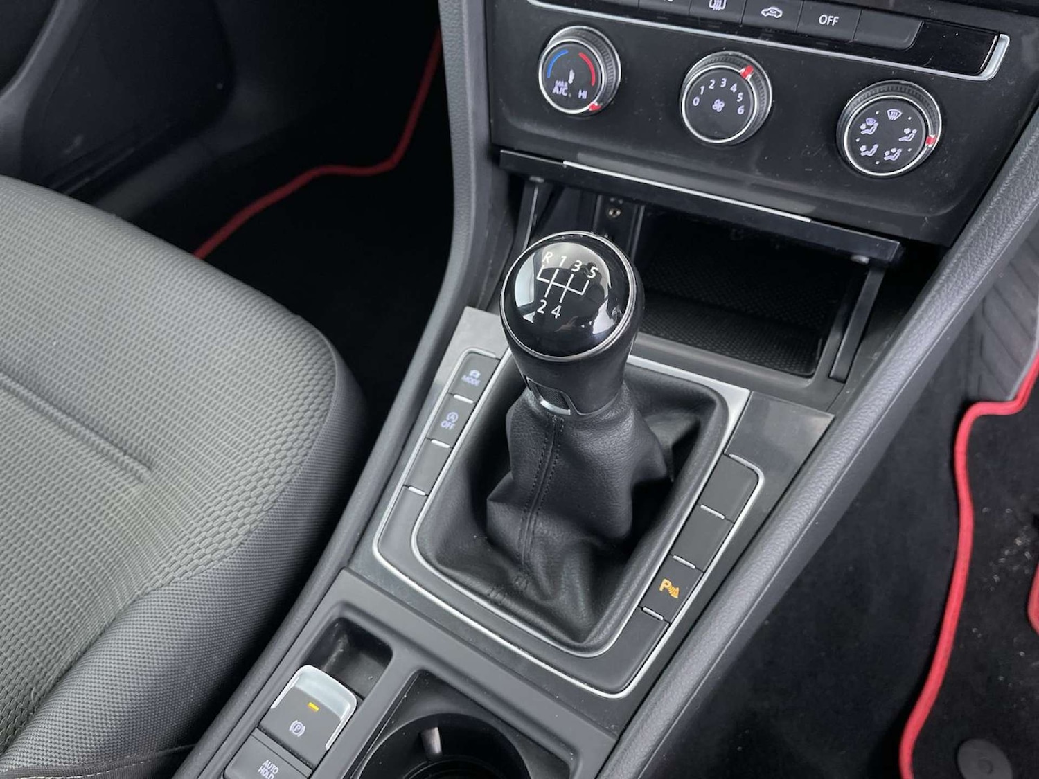 Used Volkswagen Golf 2018 for sale - 76385771: Photo 48