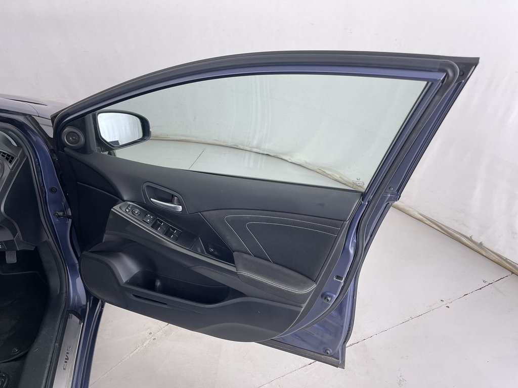 Vehicle 29