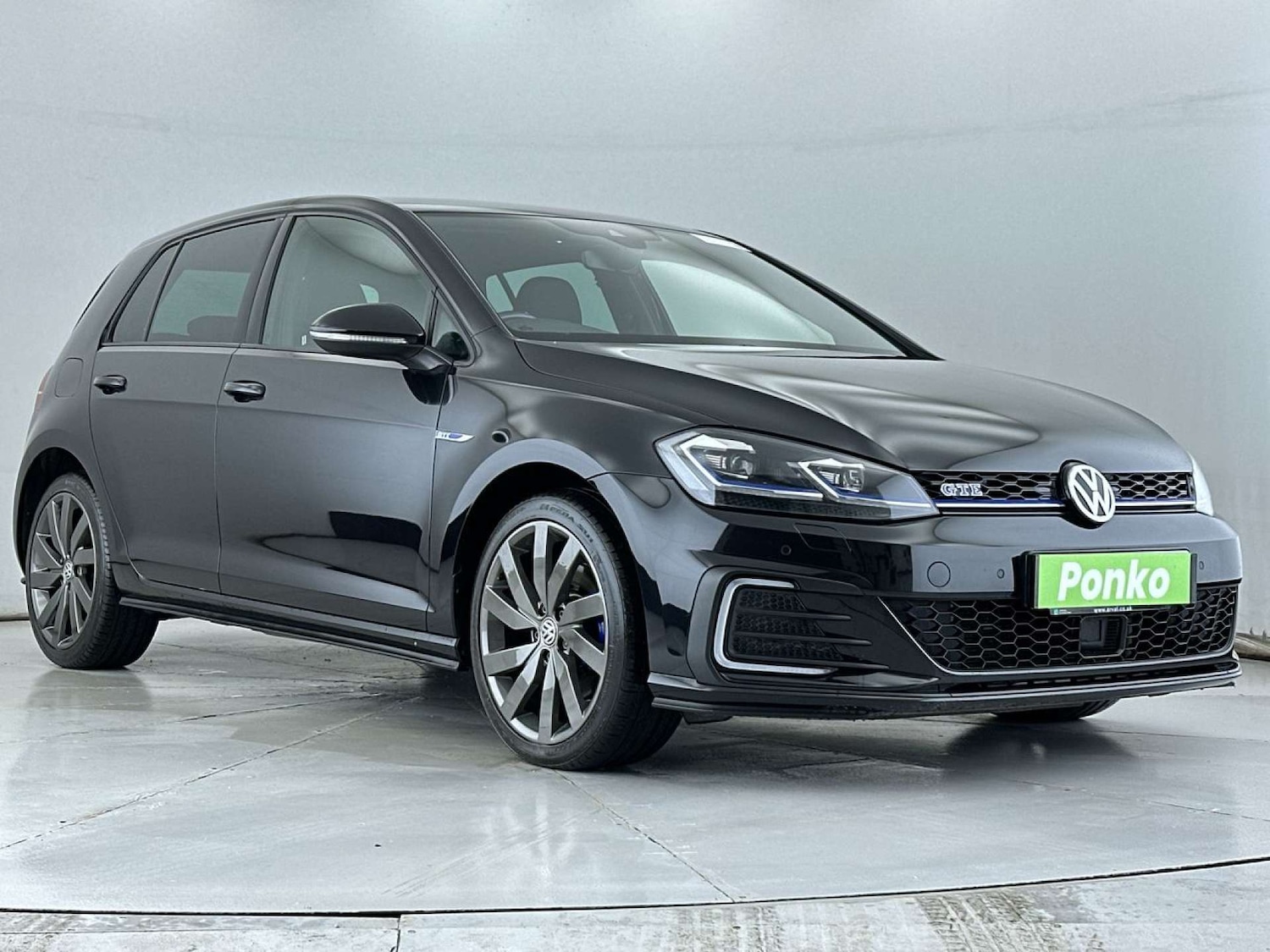 Used Volkswagen Golf 2020 for sale - 77964839: Photo 1