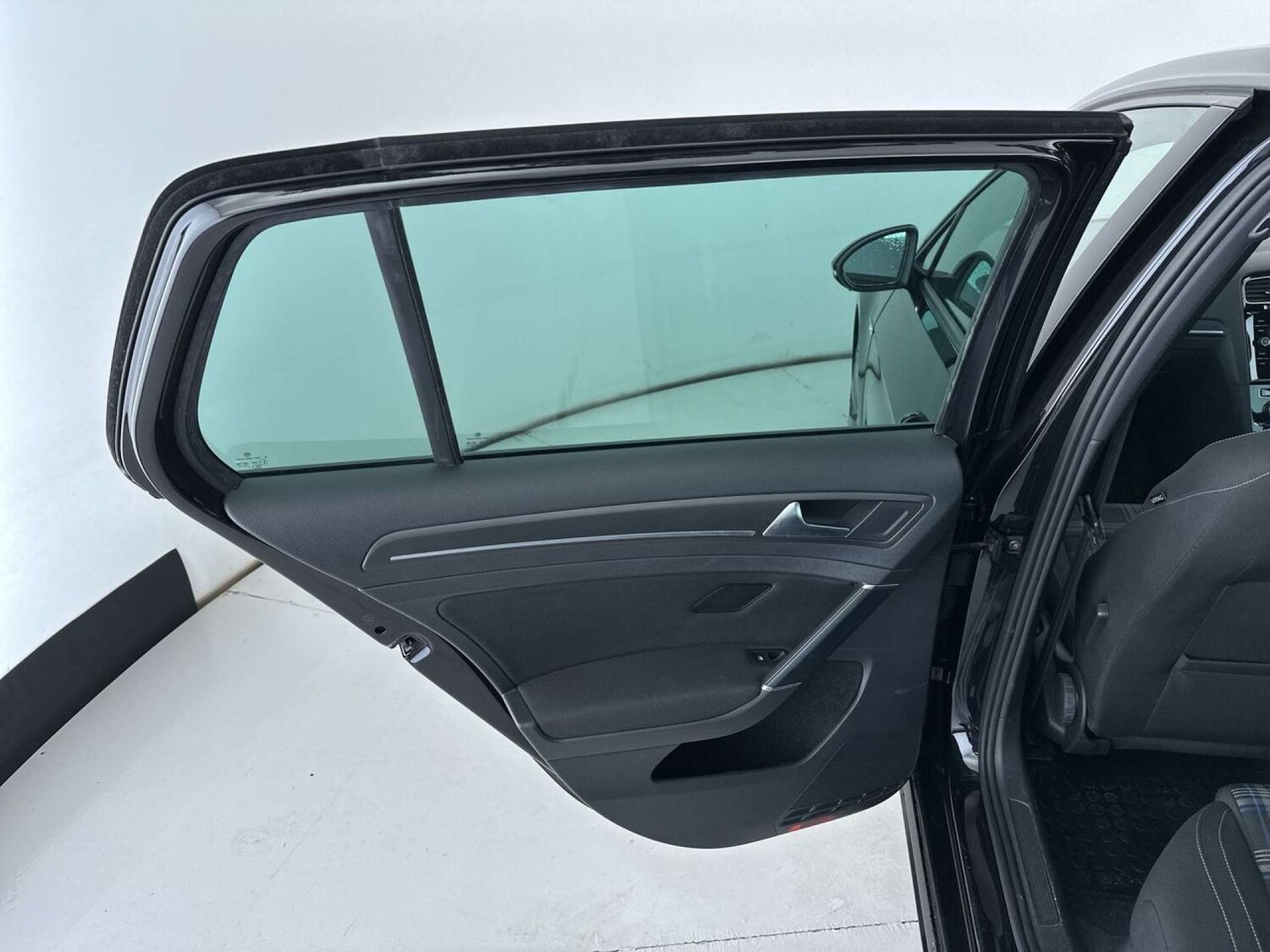 Used Volkswagen Golf 2020 for sale - 77964839: Photo 28