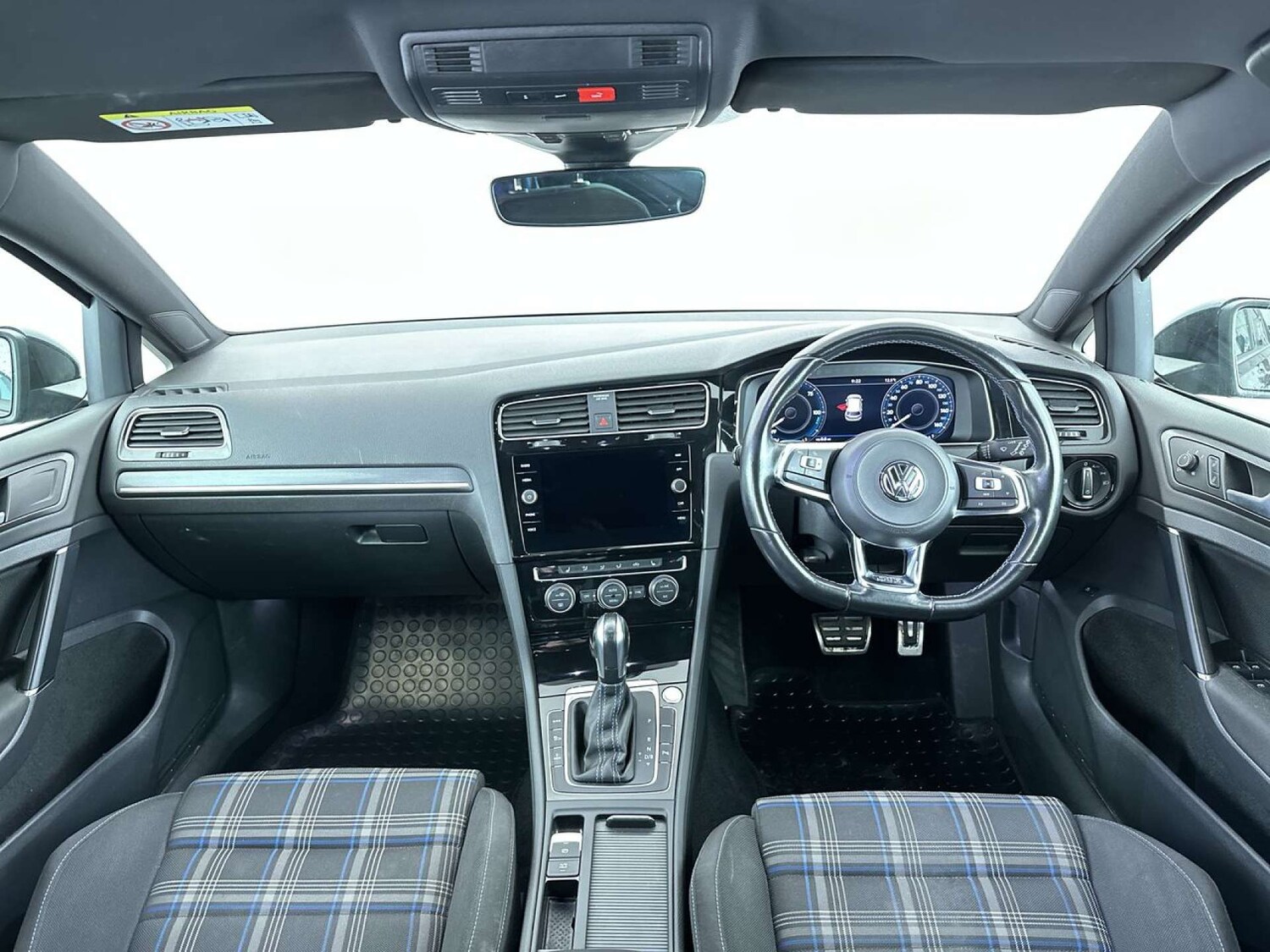 Used Volkswagen Golf 2020 for sale - 77964839: Photo 8