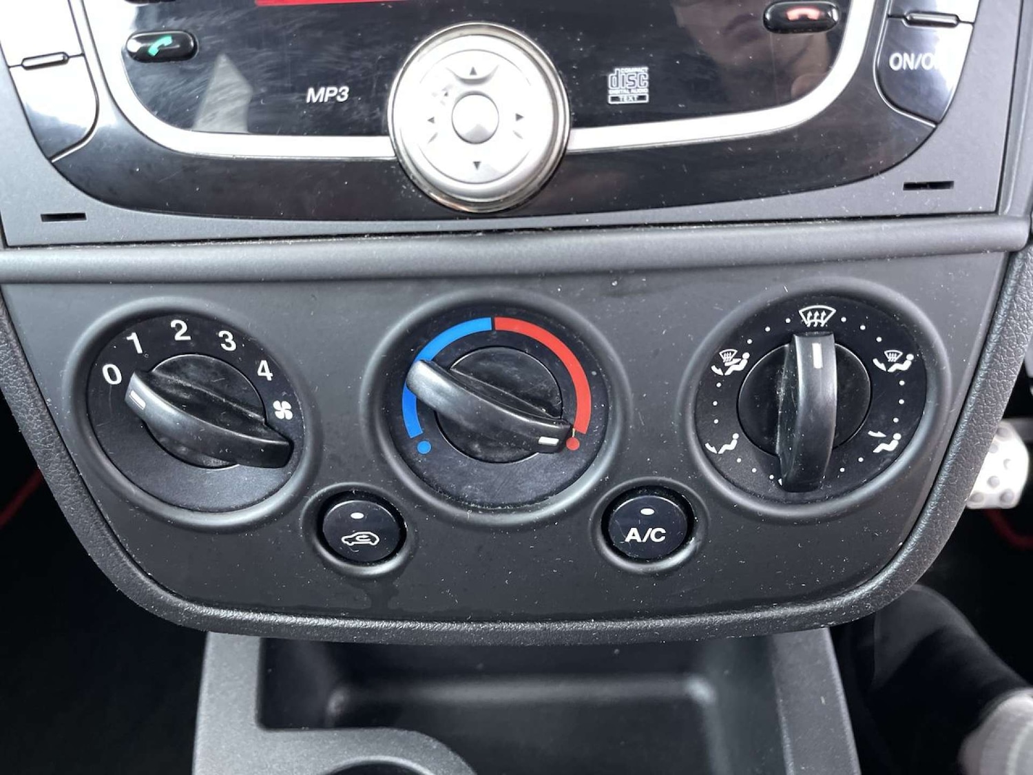 Used Ford Fiesta 2008 for sale - 77798378: Photo 40