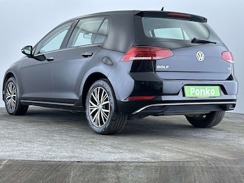 Used Volkswagen Golf 2017 for sale - 79005004: Photo