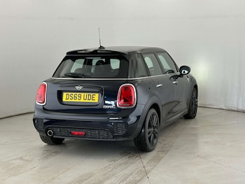 Used MINI Hatch 2019 for sale - 77880368: Photo
