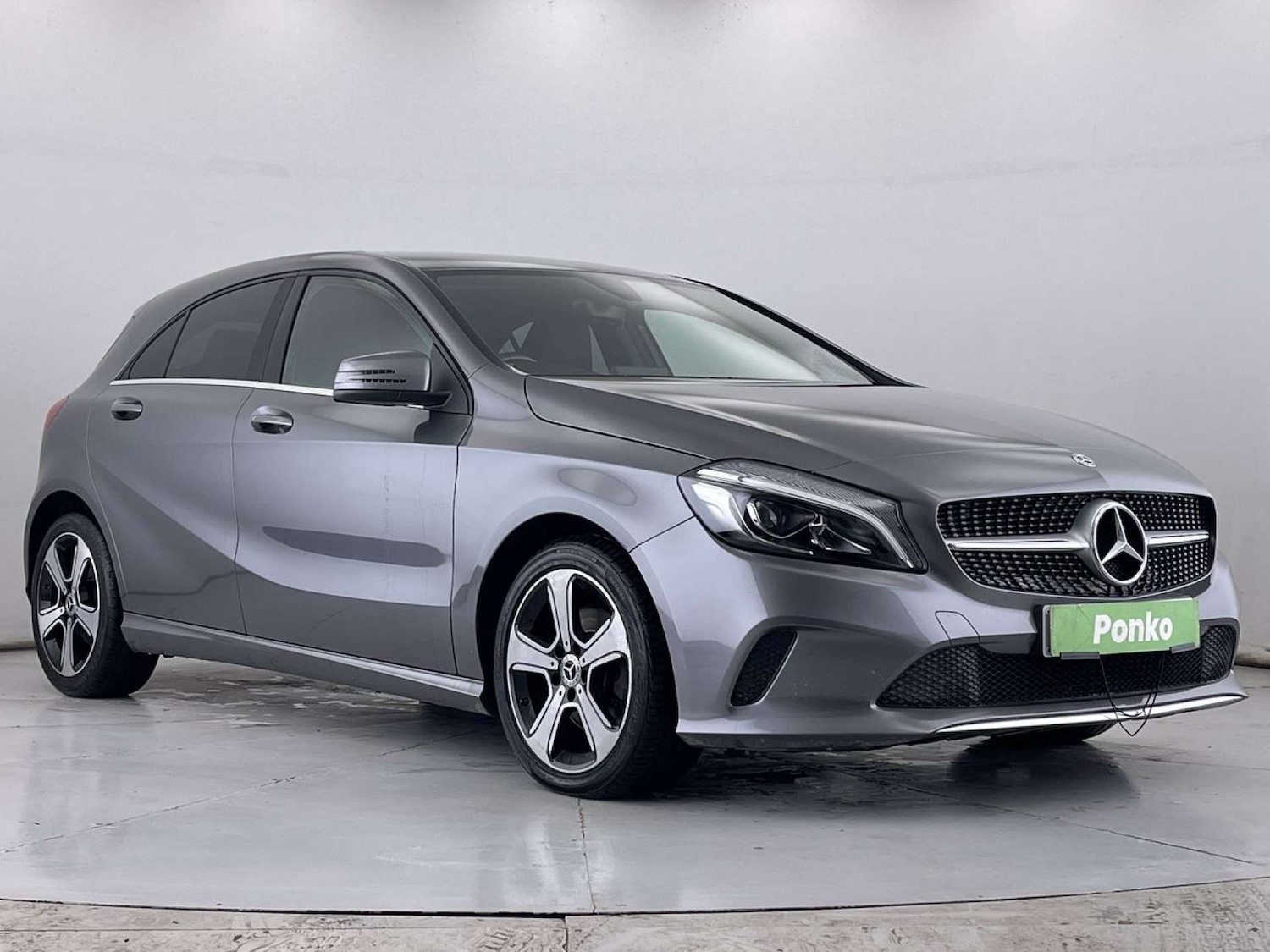 Used Mercedes-Benz A-Class 2018 for sale - 76602150: Photo 1
