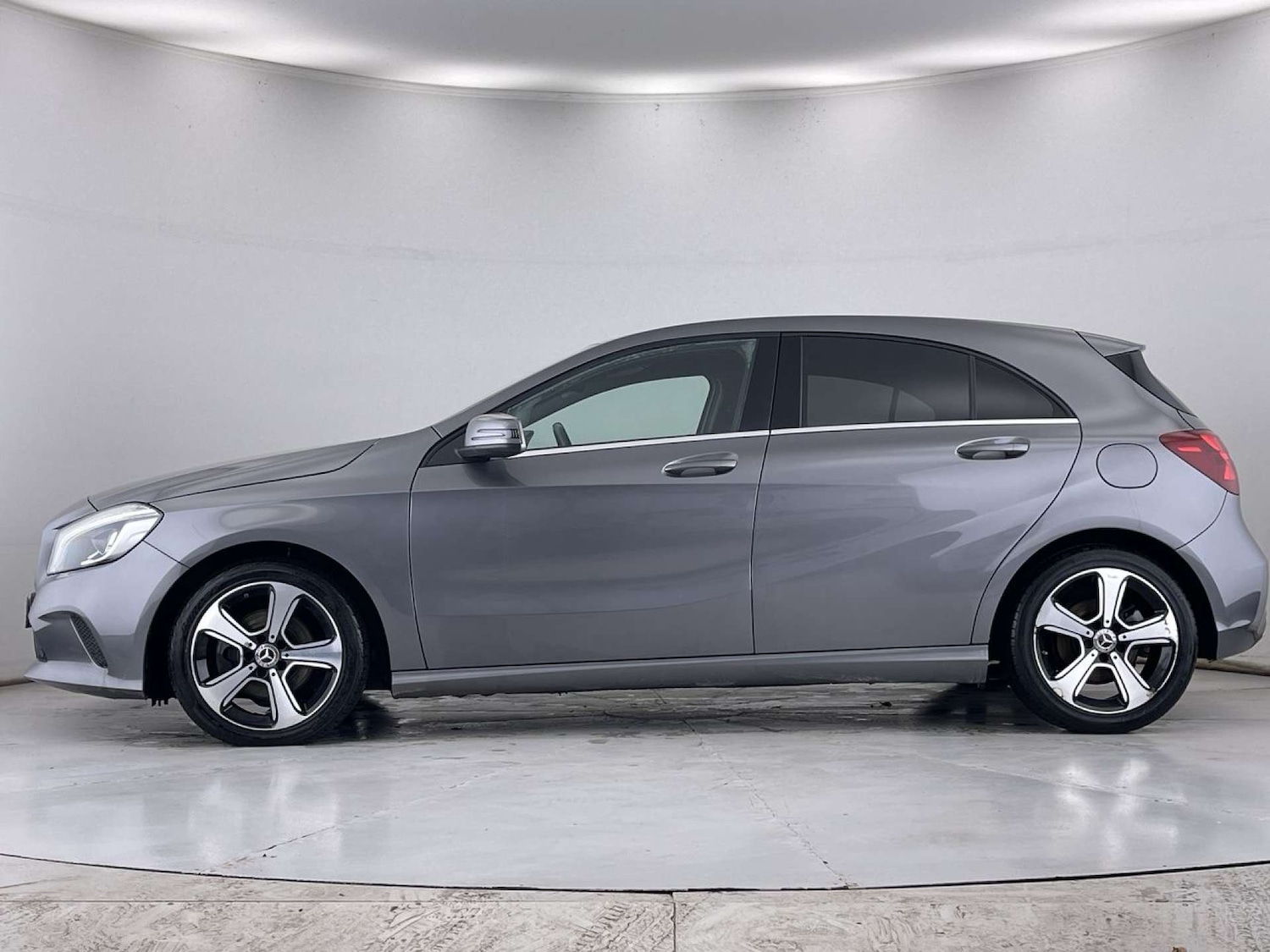 Used Mercedes-Benz A-Class 2018 for sale - 76602150: Photo 16