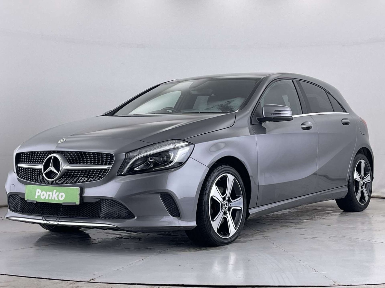 Used Mercedes-Benz A-Class 2018 for sale - 76602150: Photo 4