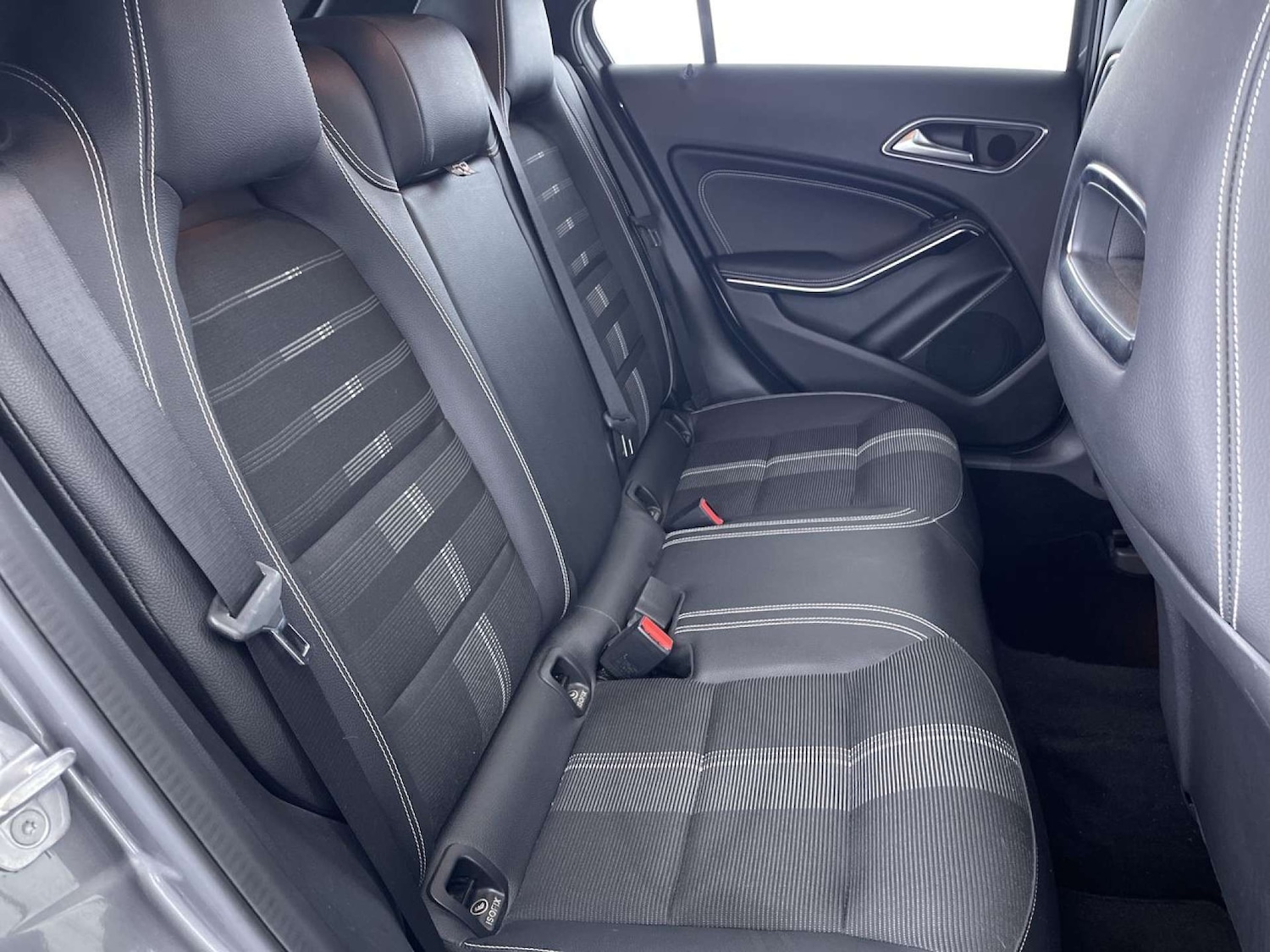 Used Mercedes-Benz A-Class 2018 for sale - 76602150: Photo 9