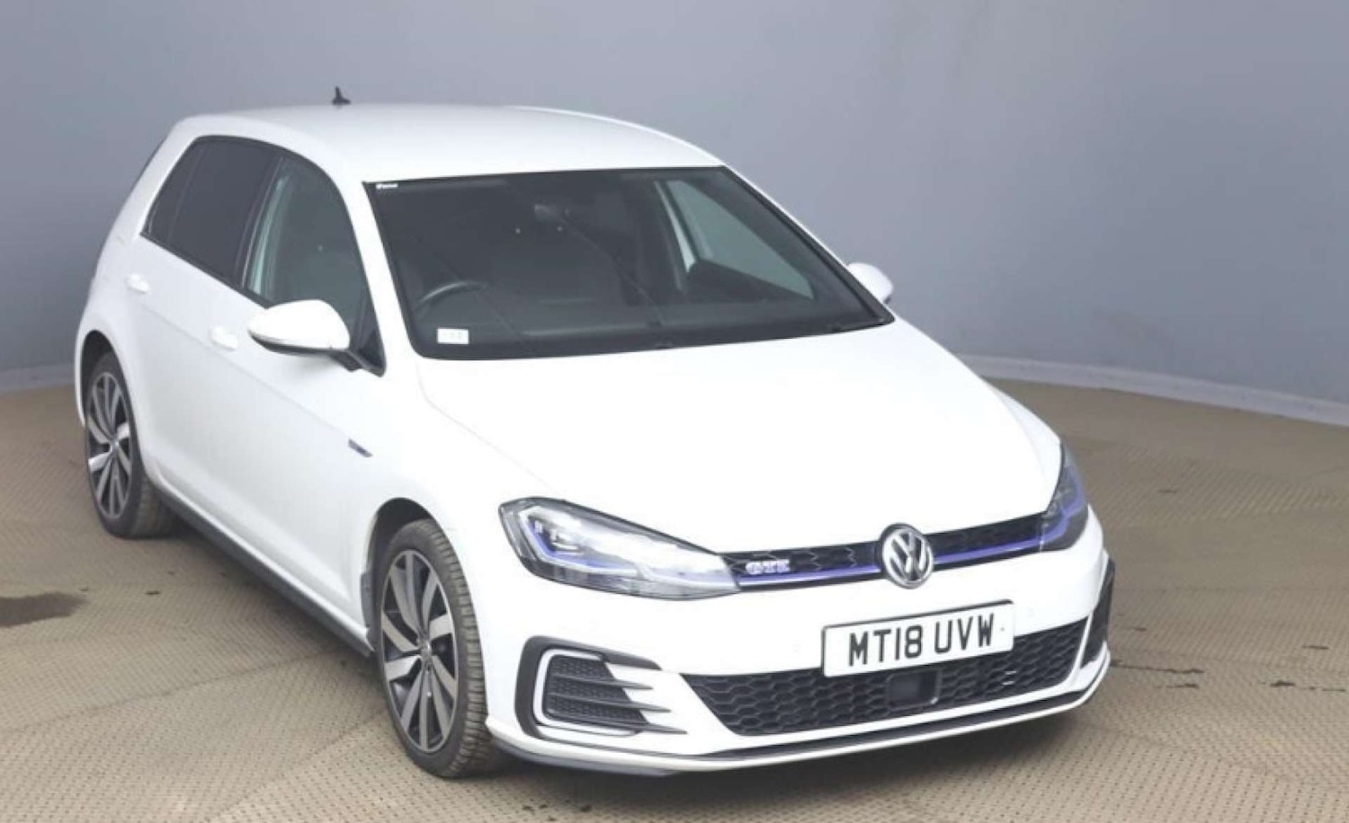 Used Volkswagen Golf 2018 for sale - 78016389: Photo 1