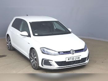Used Volkswagen Golf 2018 for sale - 78016389: Photo