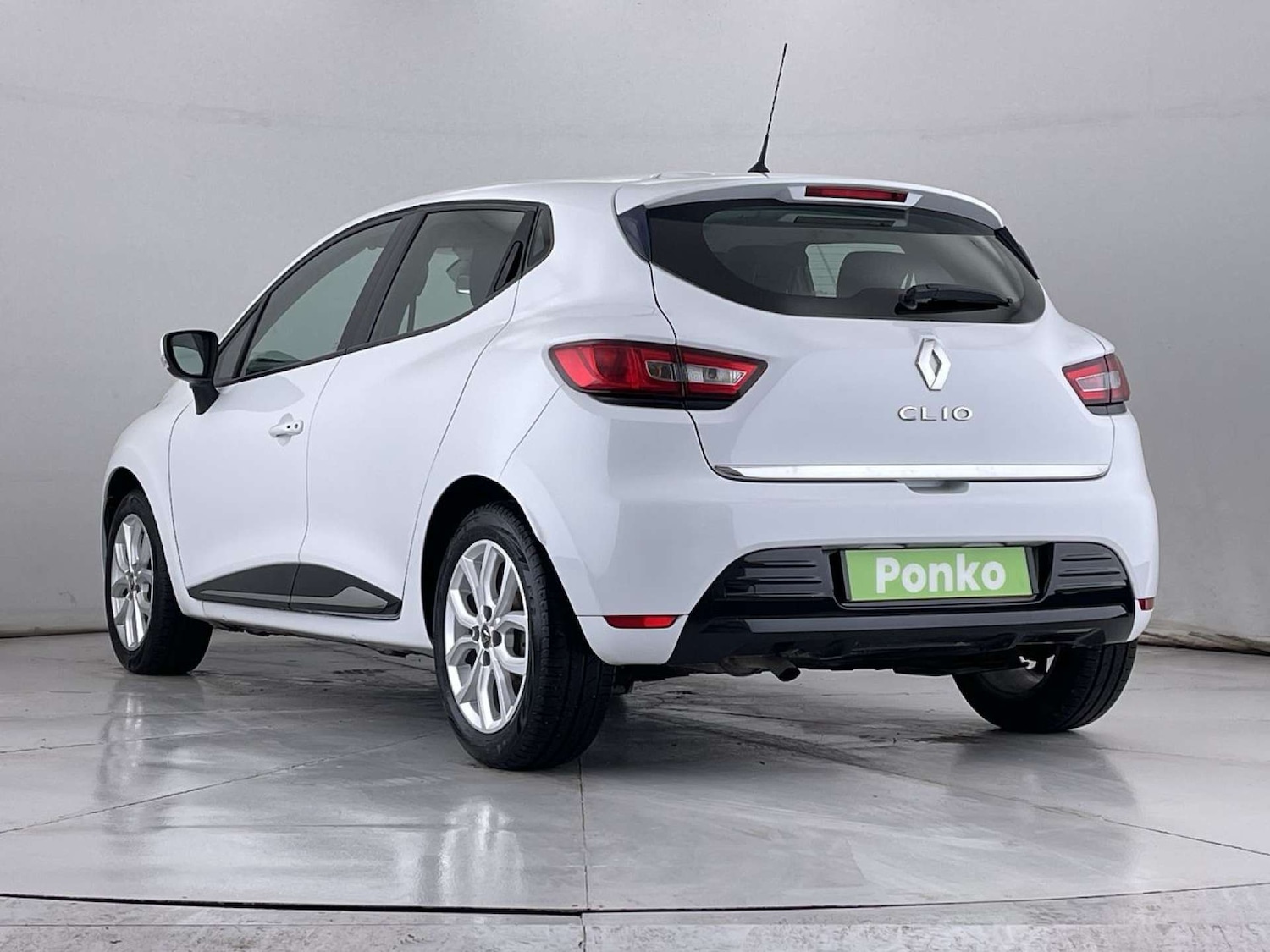 Used Renault Clio 2018 for sale - 77160651: Photo 3