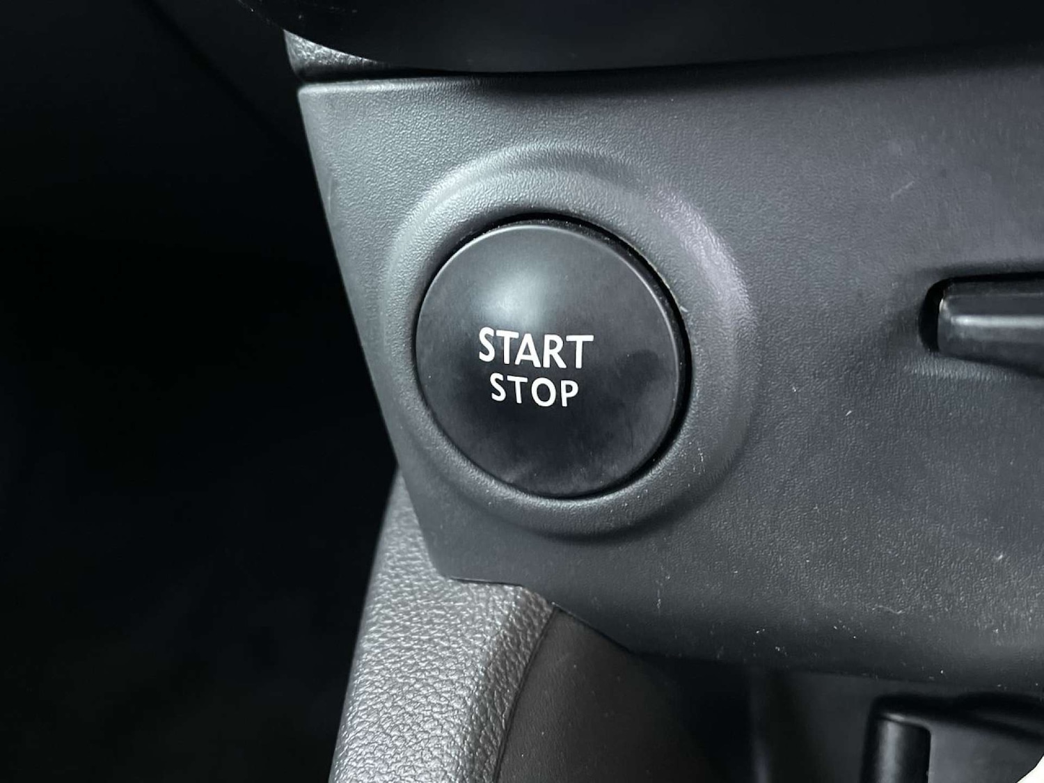 Used Renault Clio 2018 for sale - 77160651: Photo 45