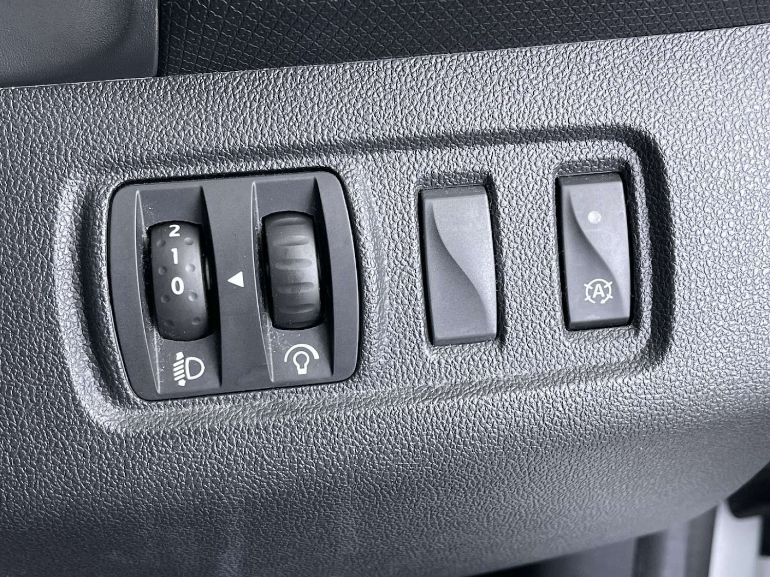 Used Renault Clio 2018 for sale - 77160651: Photo 49