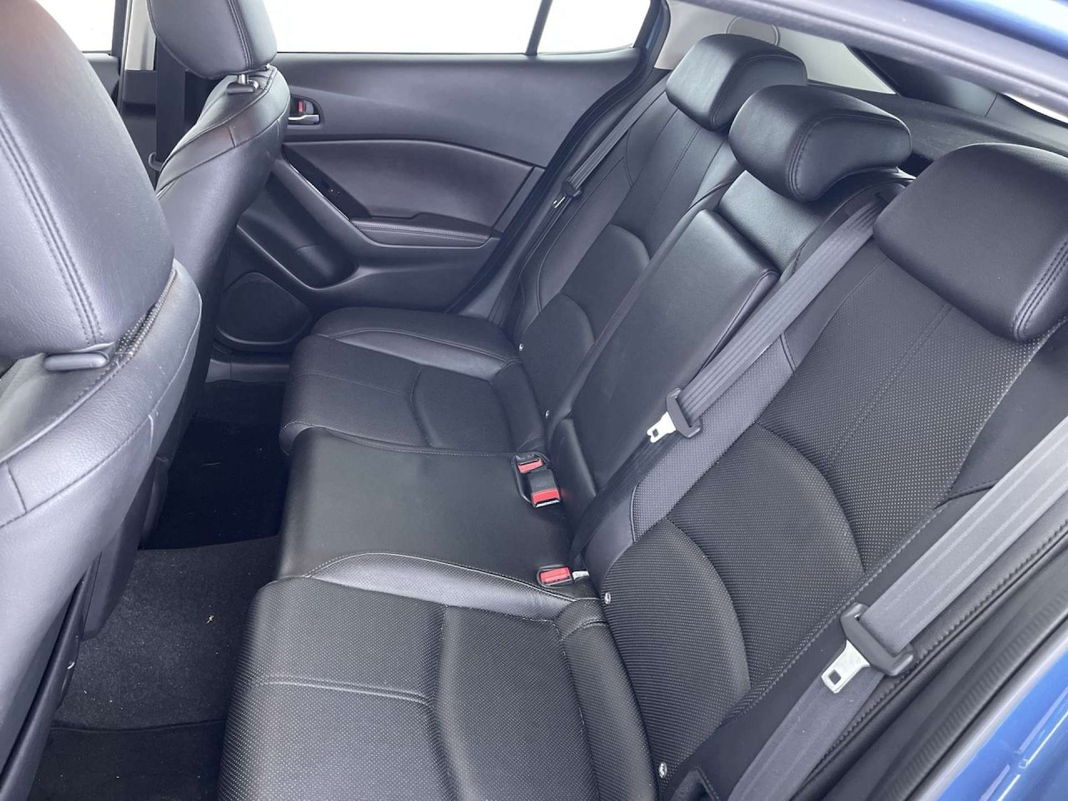 Used Mazda Mazda3 2016 for sale - 76235474: Photo 9