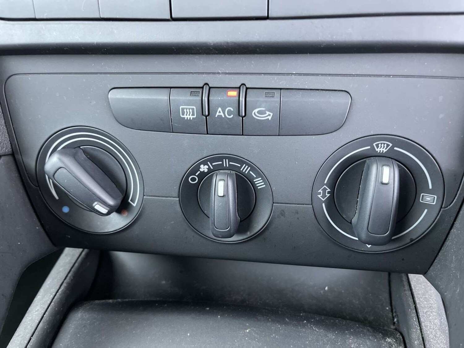 Used Audi A3 2009 for sale - 77594783: Photo 40