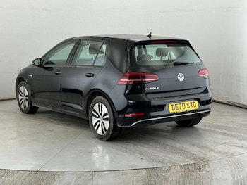 Used Volkswagen Golf 2020 for sale - 77653009: Photo