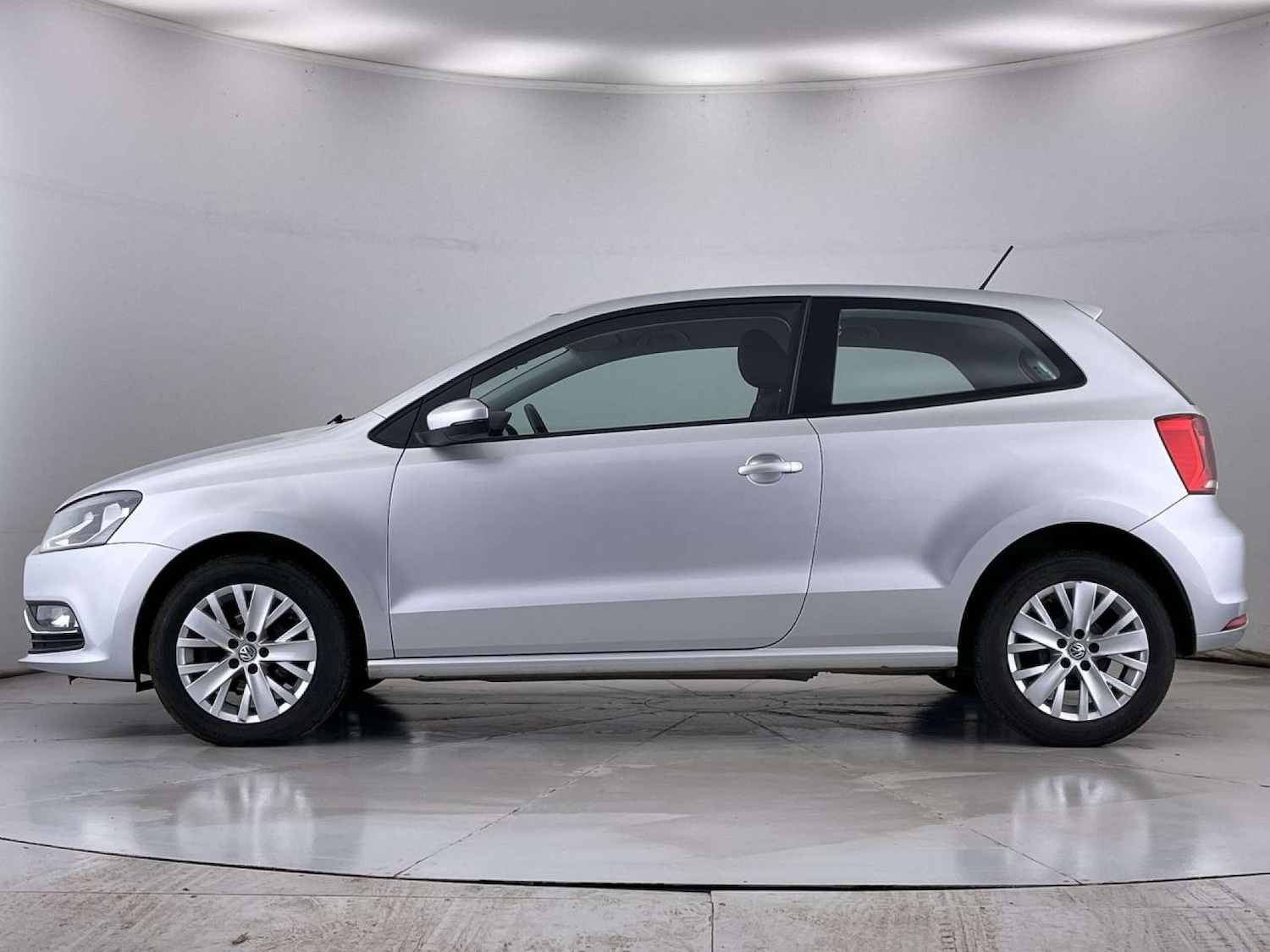 Used Volkswagen Polo 2015 for sale - 76385781: Photo 16