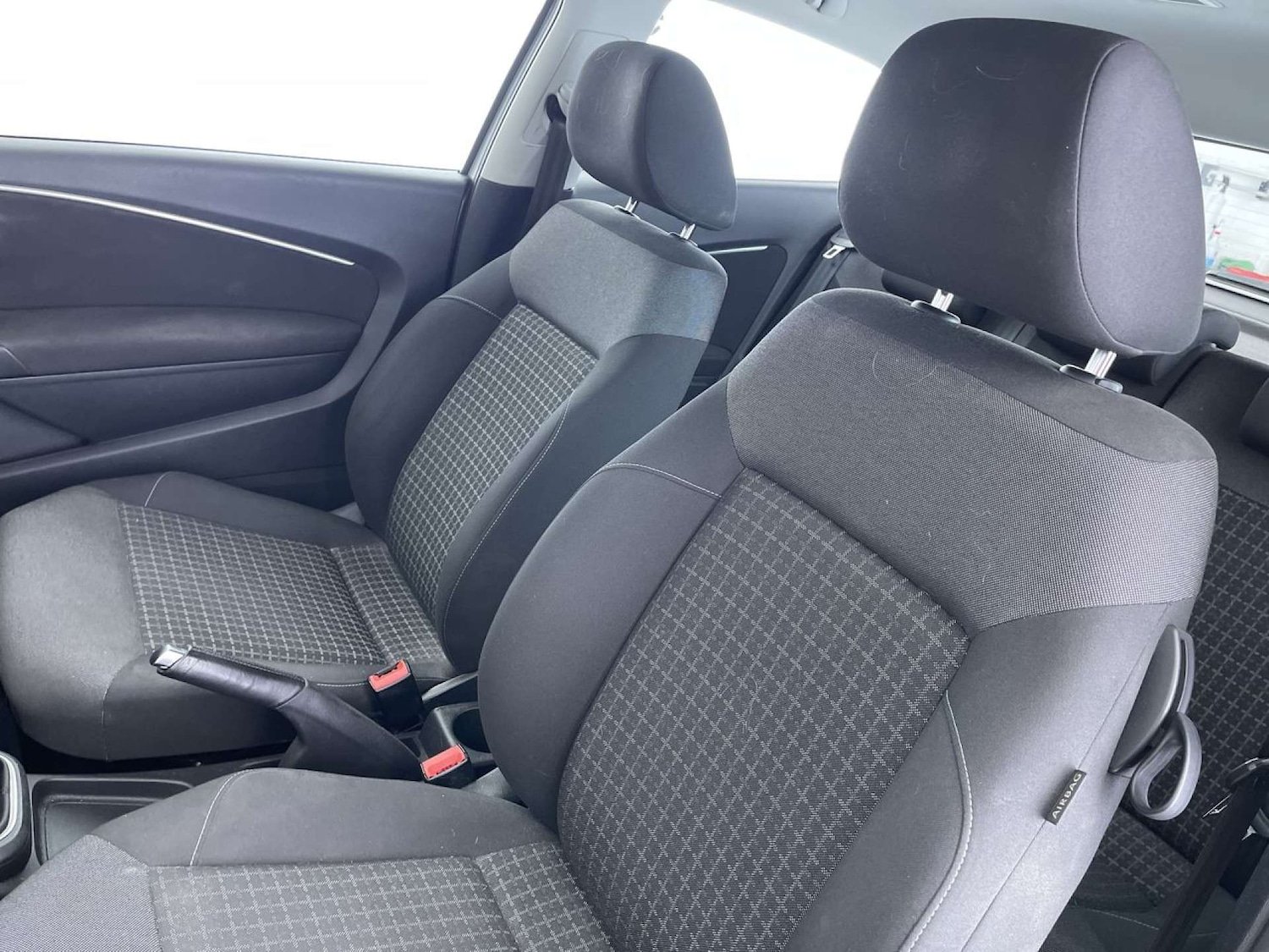 Used Volkswagen Polo 2015 for sale - 76385781: Photo 29