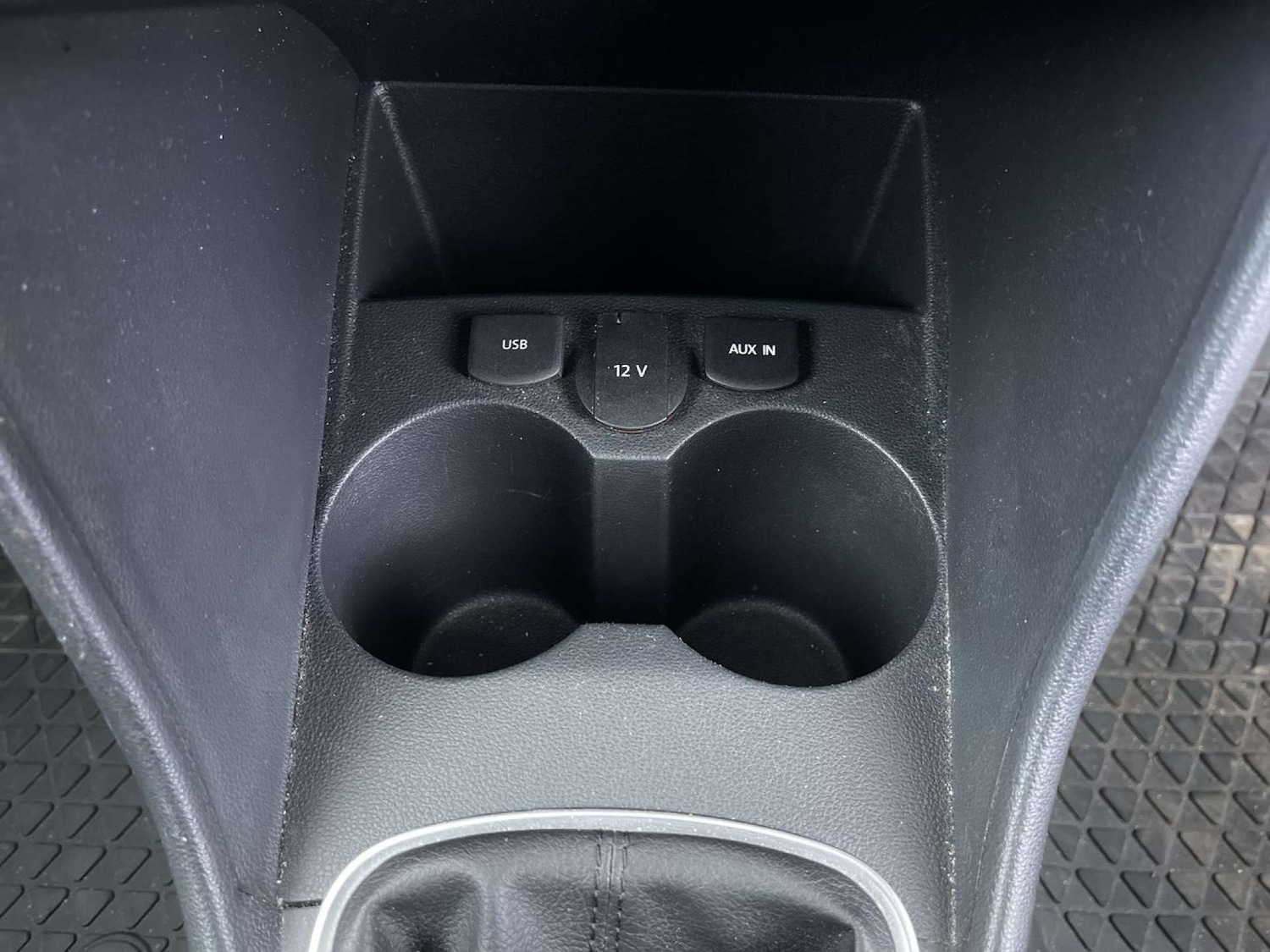 Used Volkswagen Polo 2015 for sale - 76385781: Photo 45