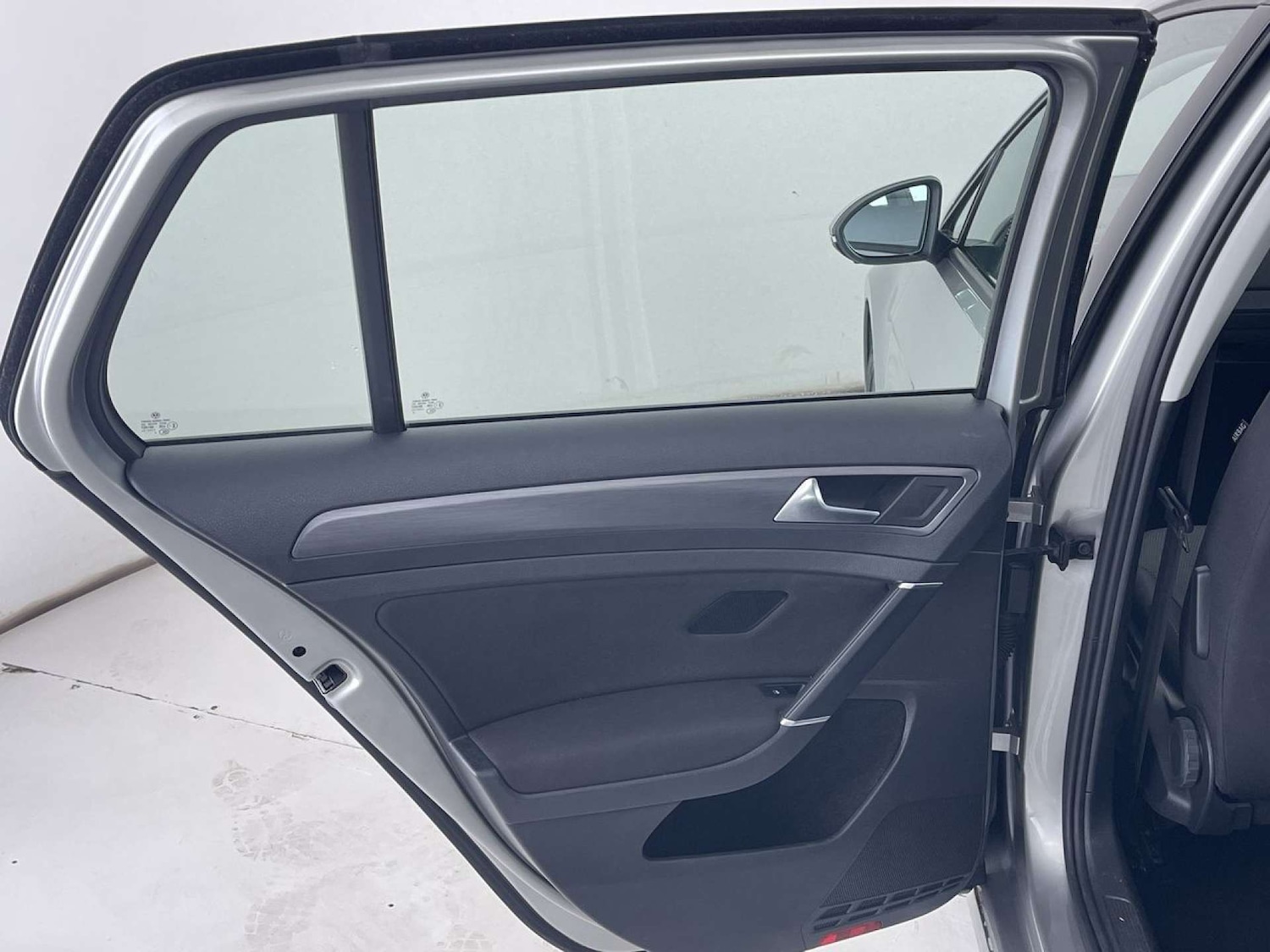 Used Volkswagen Golf 2018 for sale - 77326045: Photo 28