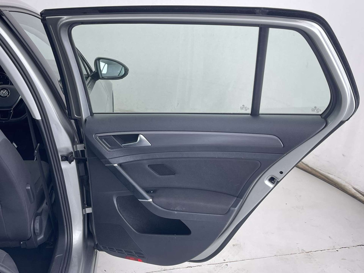 Used Volkswagen Golf 2018 for sale - 77326045: Photo 30