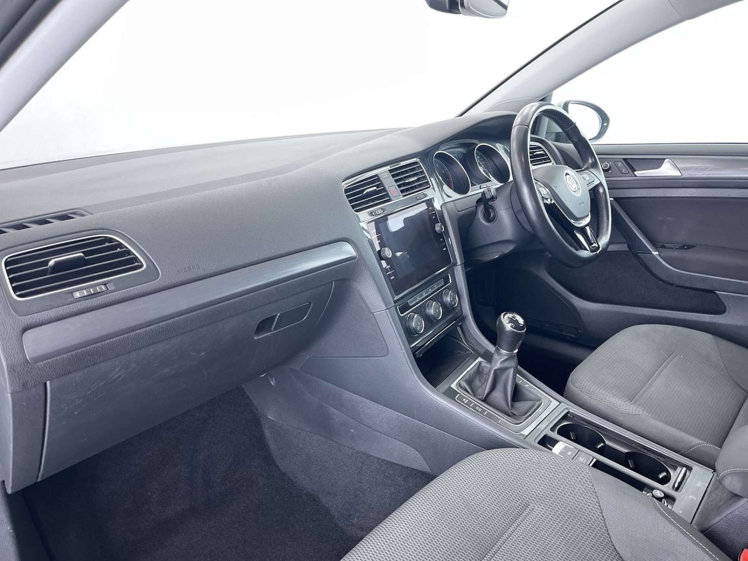 Used Volkswagen Golf 2018 for sale - 77326045: Photo 32