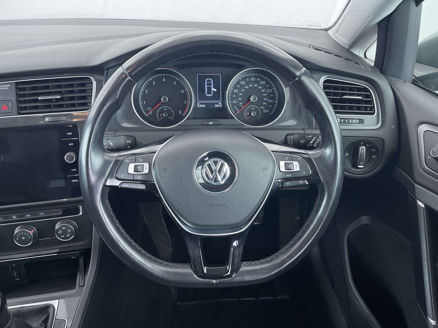 Used Volkswagen Golf 2018 for sale - 77326045: Photo 36