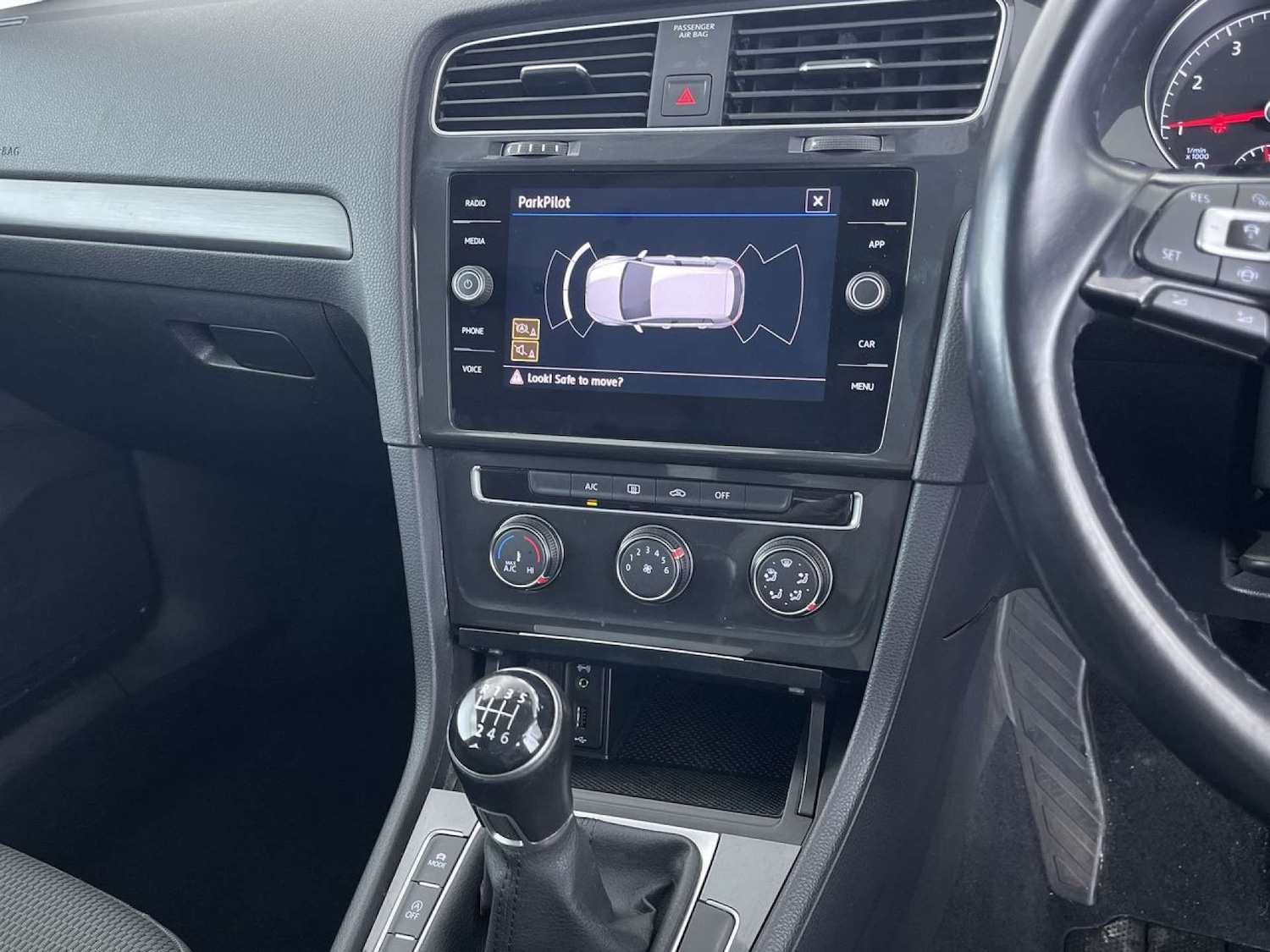 Used Volkswagen Golf 2018 for sale - 77326045: Photo 45