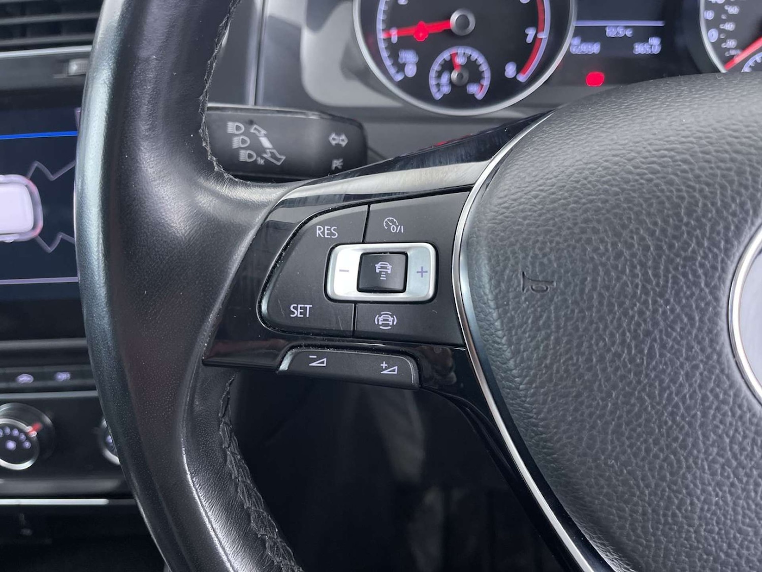 Used Volkswagen Golf 2018 for sale - 77326045: Photo 51