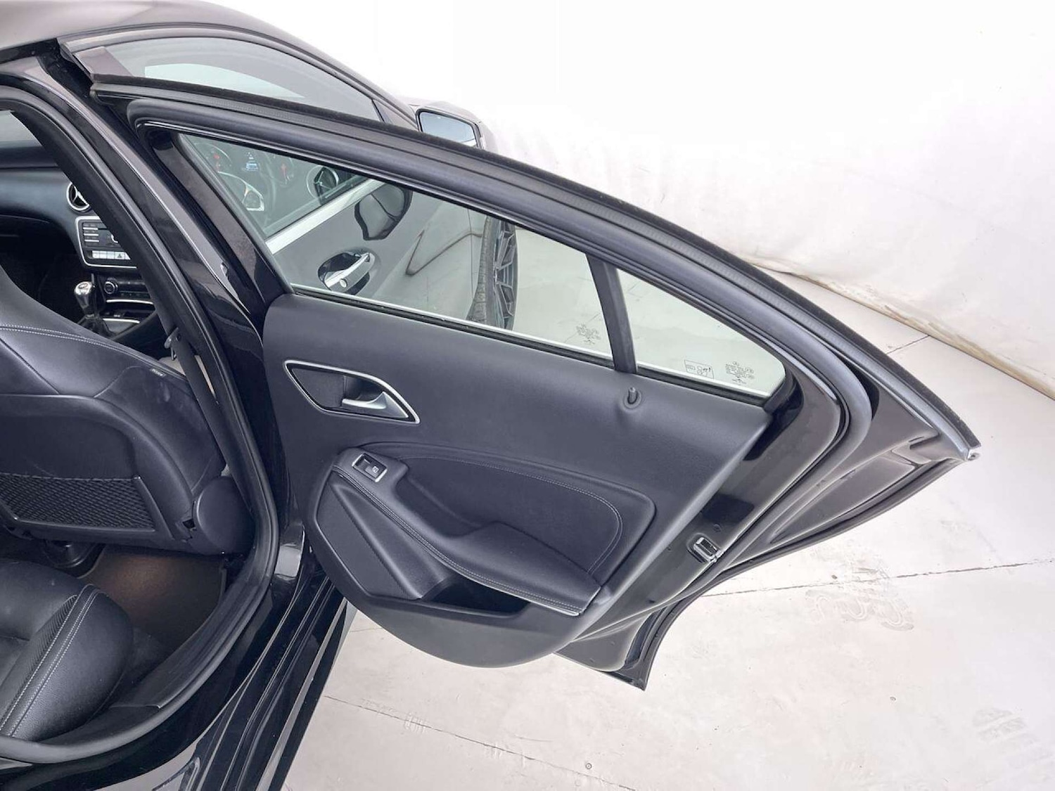 Used Mercedes-Benz A-Class 2017 for sale - 76429324: Photo 30